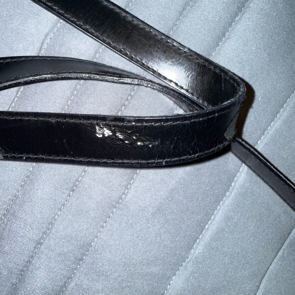 Elegant Brown Leather Shoulder Bag - Picture 8 of 10